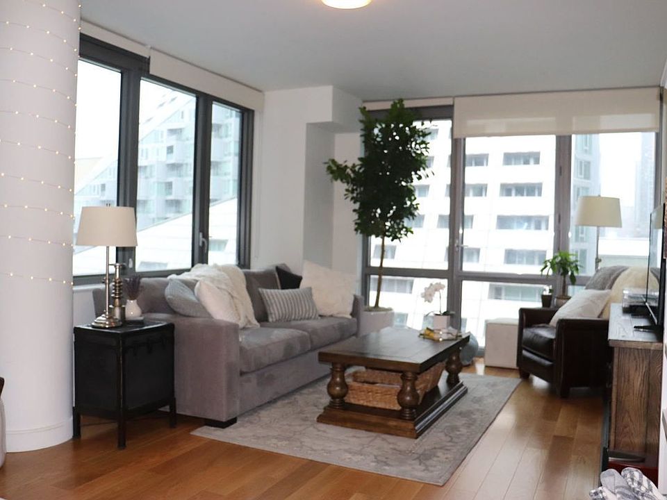 1st image of 606 W 57th St APT 1102