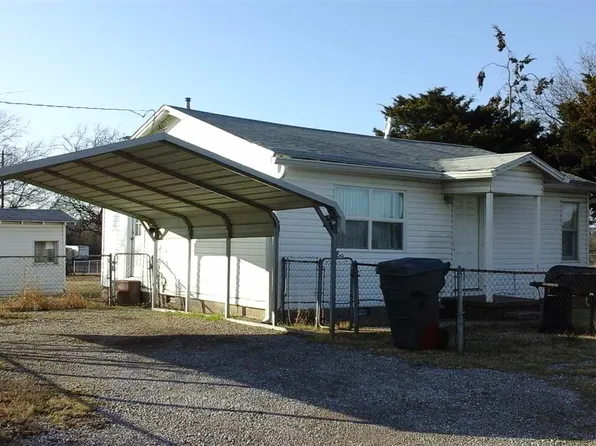 1421 Q St NE, Ardmore, OK 73401