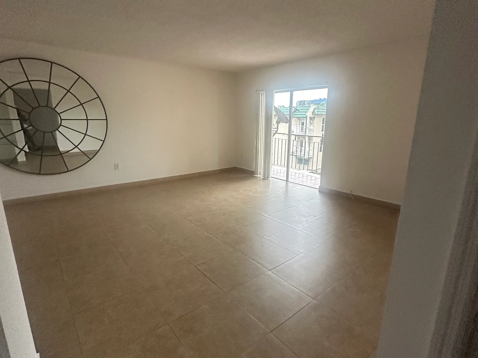 2 bed, 1.5 bath, 943 sqft, $2,200 — Photo 1