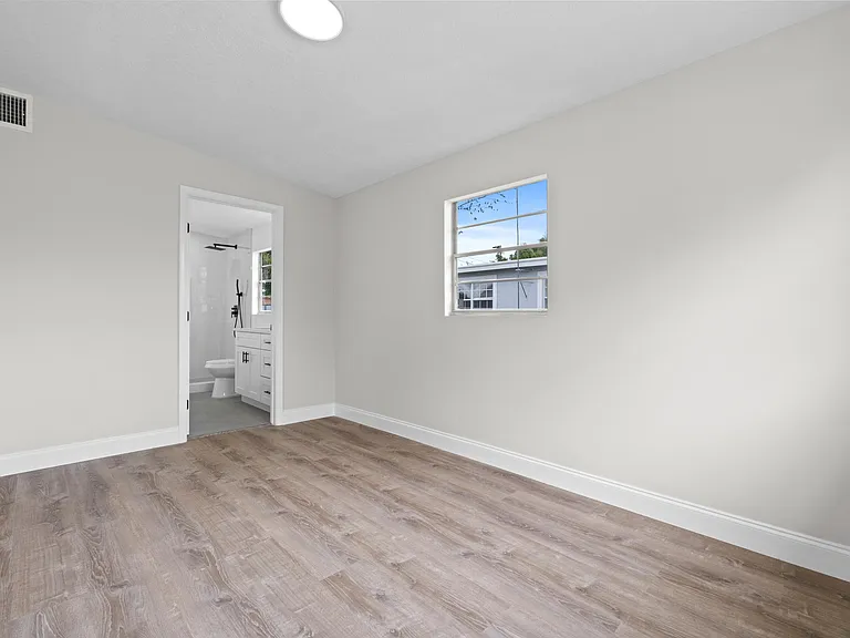 2415 Lewis Rd — Photo 12