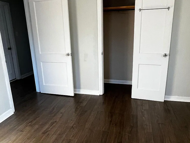 2415 Hamill Rd — Photo 19
