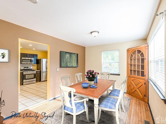 5th image of 332 Keswick Dr #332