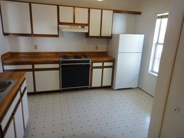 2nd image of 2126 Sanctuary Ct
