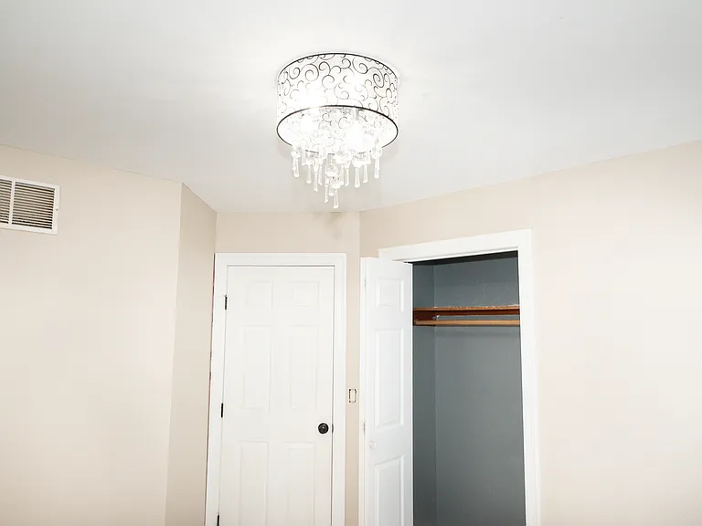1426 W Nottingham Cir — Photo 24