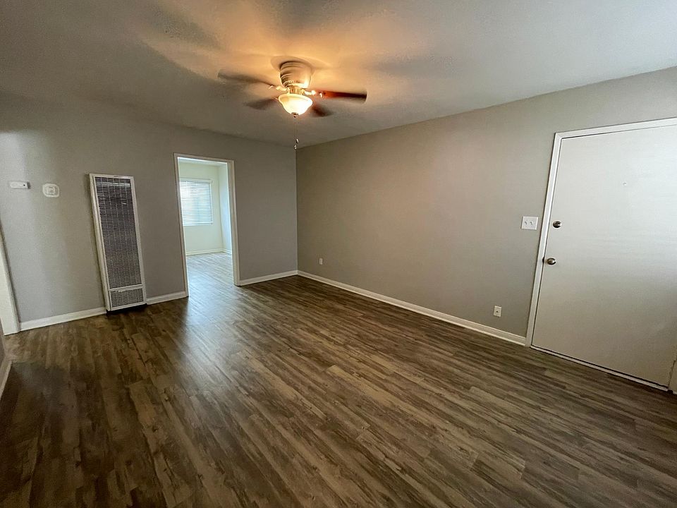 1st image of 4656 Mississippi St