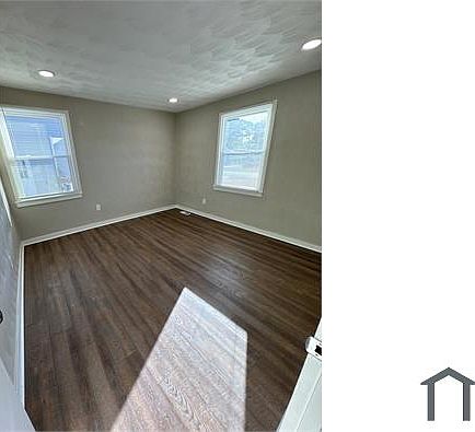4th image of 215 Deal Dr