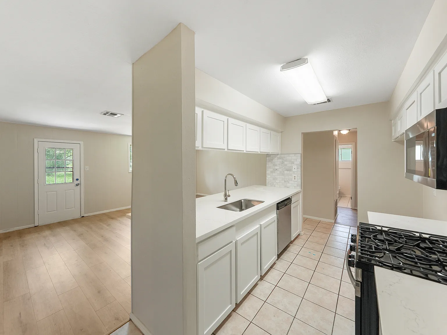 3 bed, 1473 sqft, $1,975 — Photo 4