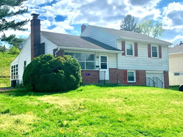 21 Dorset Dr, Broomall, PA 19008