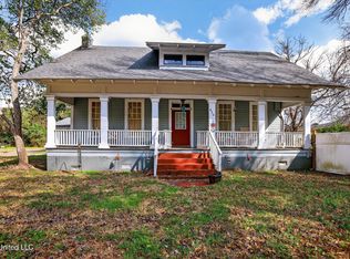 820 Rogers Ave, Columbia, MS 39429