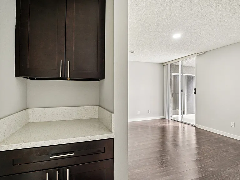 Windfaire Apartments — Photo 47
