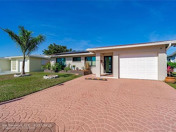 2nd image of 4903 NW 48th Ave
