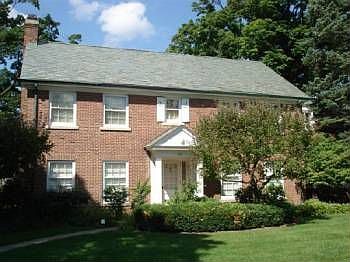 1st image of 414 N Gardiner Ave