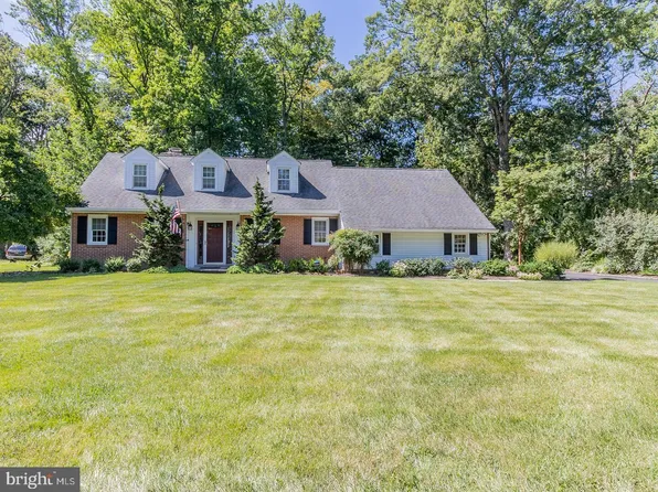 2530 Blackwood Rd, Wilmington, DE 19810