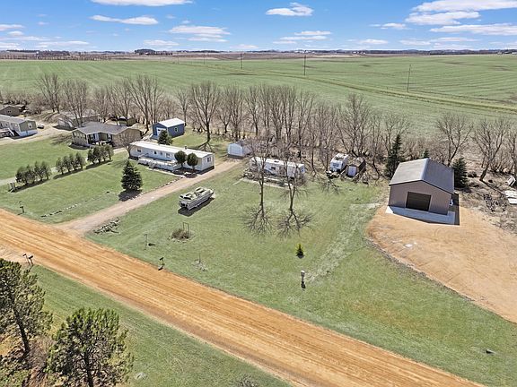 3rd image of 3 Pommier Ln