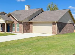1803 Huron Ct, Mountain Home, AR 72653