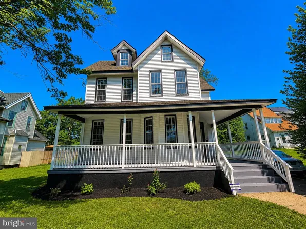 6737 Park Ave, Pennsauken, NJ 08109