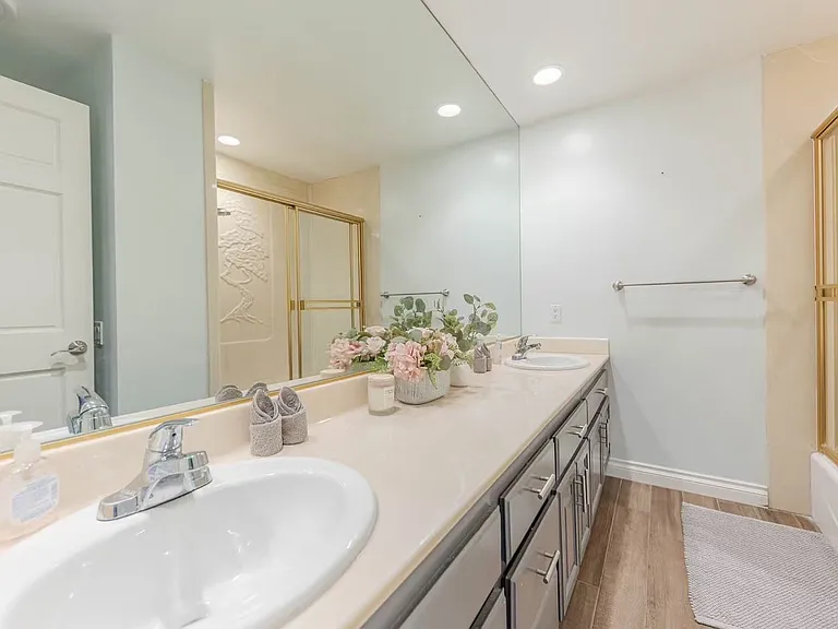1209 Midwickhill Dr — Photo 22