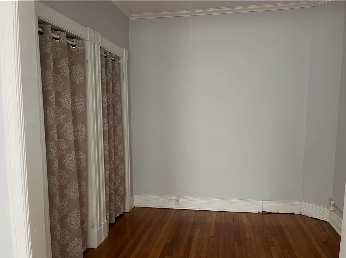 2 bed, 900 sqft, $1,500 — Photo 3