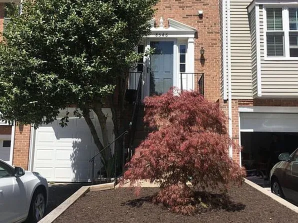 8546 Enochs Dr, Lorton, VA 22079