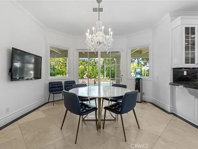 5267 Newcastle Ln — Photo 11