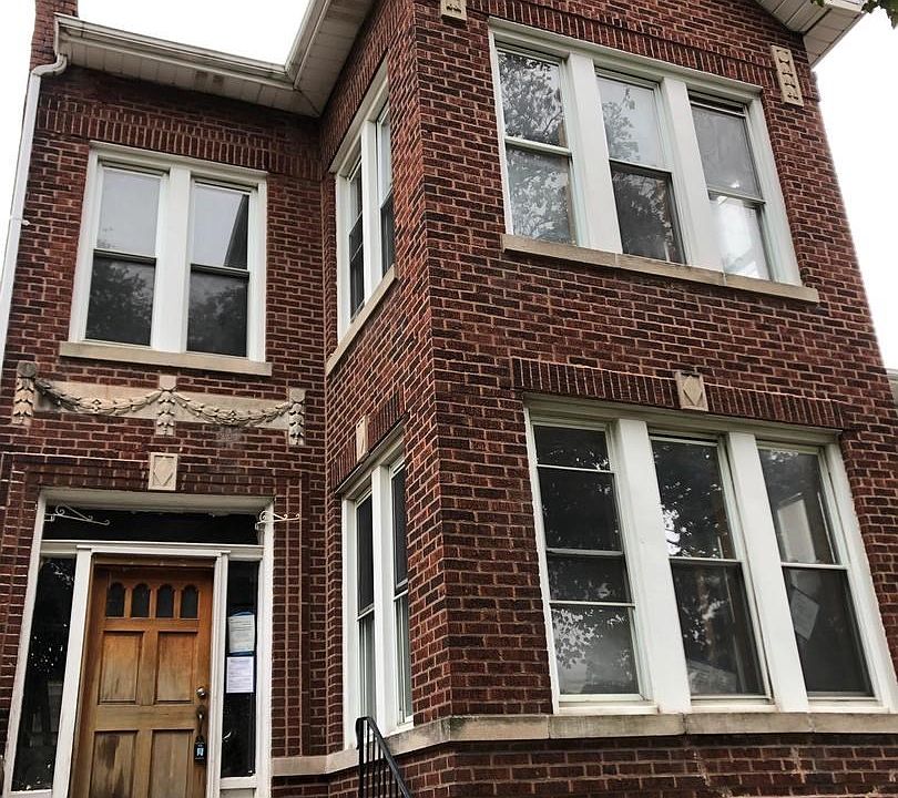 1st image of 1138 S Lombard Ave