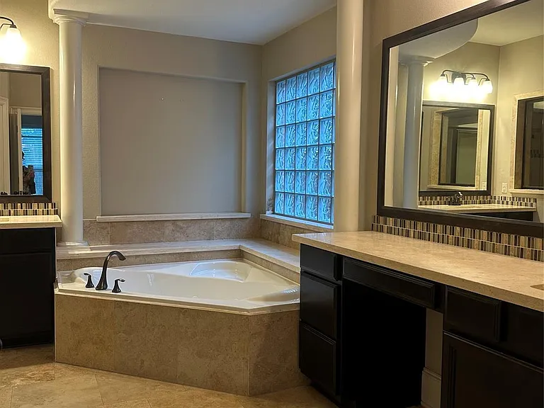 13915 Sawmill Run Ln — Photo 22