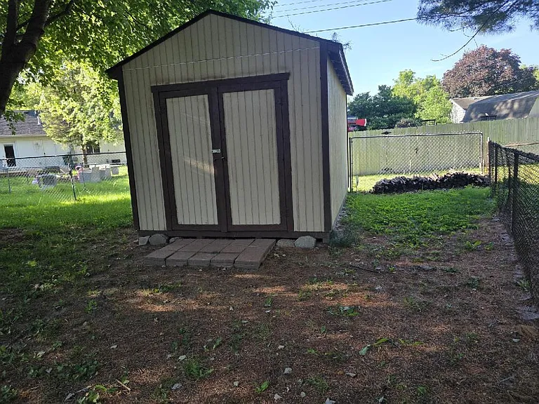 1505 Elizabeth Dr — Photo 12