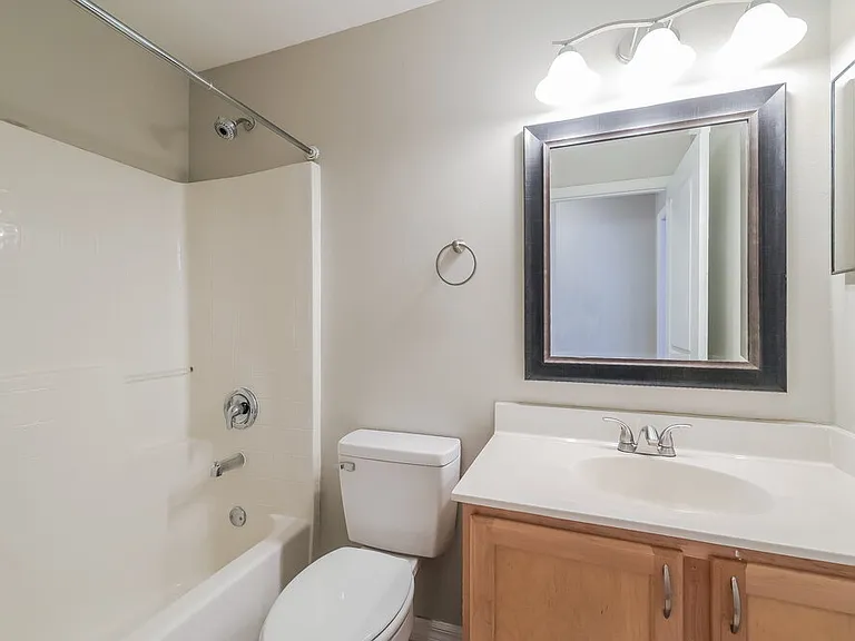 128 Oak View Pl — Photo 15