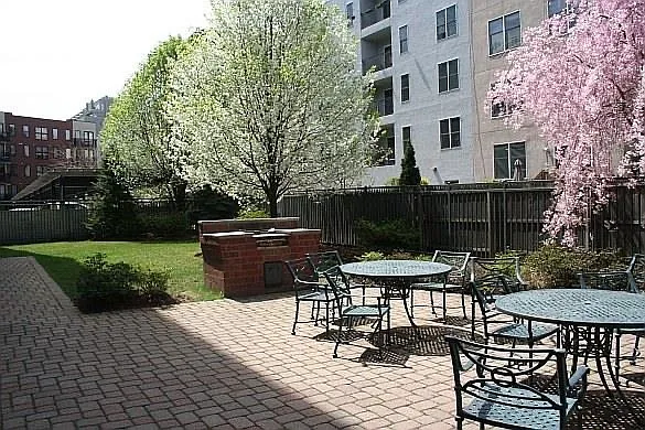 84 Adams St #2C — Photo 8