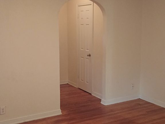 5th image of 3717 Myrtle St