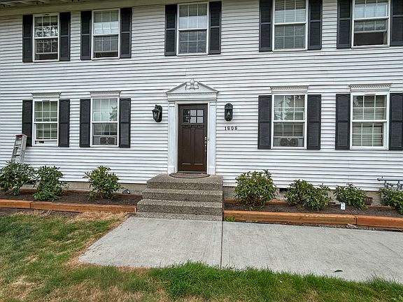 2nd image of 1808 Tacoma Point Dr E