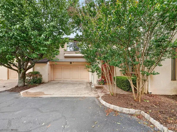 461 Sayre Dr, Princeton, NJ 08540