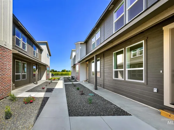 2910 Nieve Ln, Caldwell, ID 83605