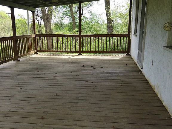4th image of 111 Circle Dr