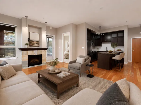 240 Salter St #209, New Westminster, BC V3M 0C1