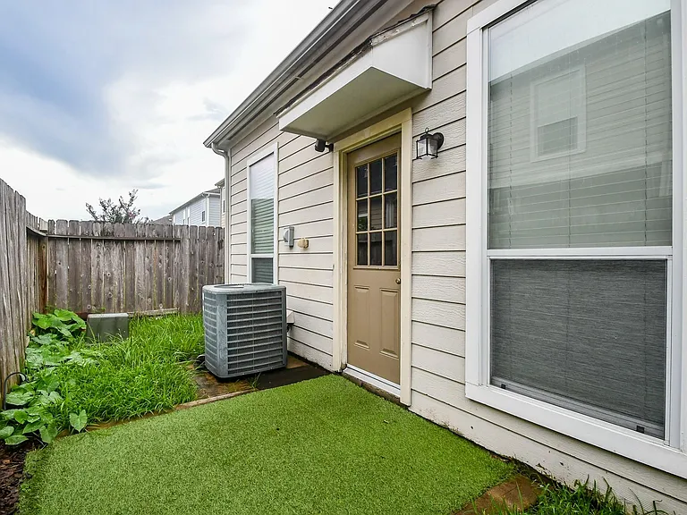 14947 Atmore Place Dr — Photo 32
