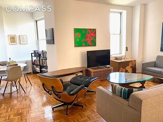 Rented by Owner | media 21