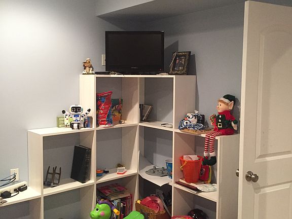 Basement BR #1, Playroom