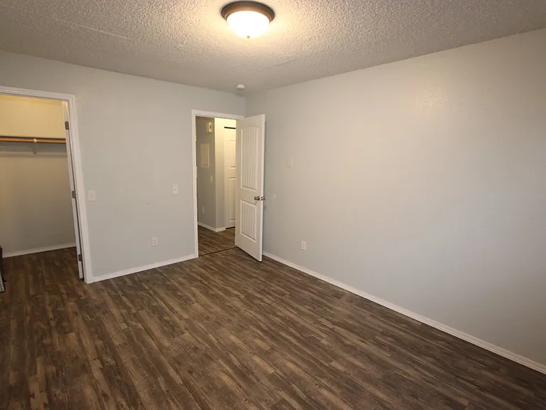 227 W 11th Ave #3 — Photo 6