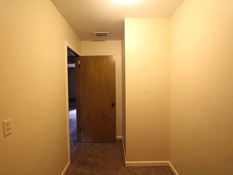 316 Clemson Dr — Photo 31