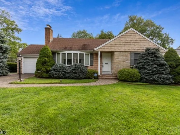 226 Oak Tree Rd, Mountainside, NJ 07092
