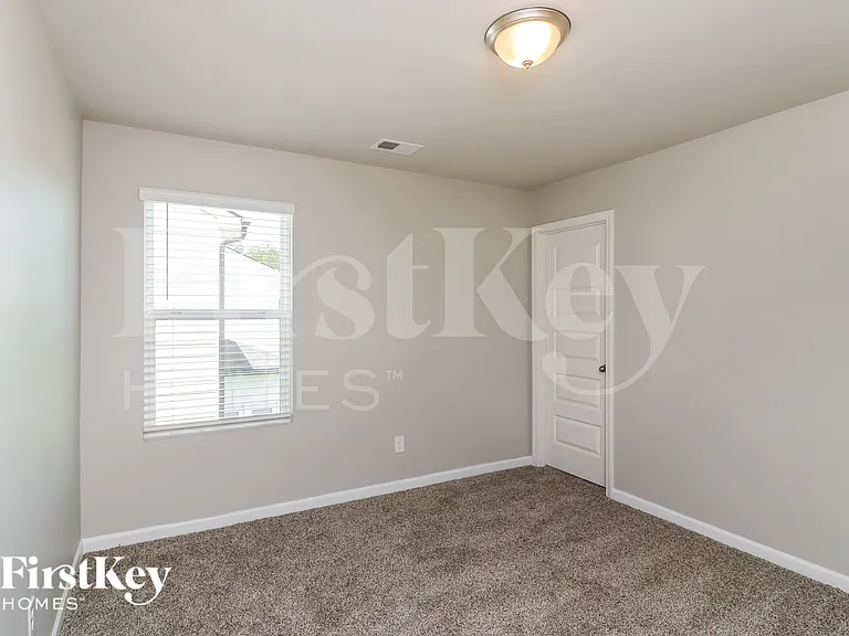 58 Lauritsen Way — Photo 15