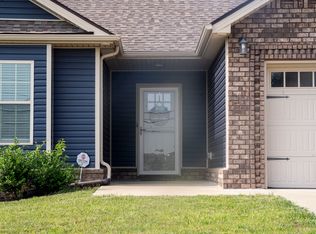 1100 Cardinal Creek Dr, Clarksville, TN 37040