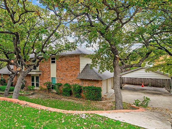 5th image of 2605 Chinquapin Oak Ln