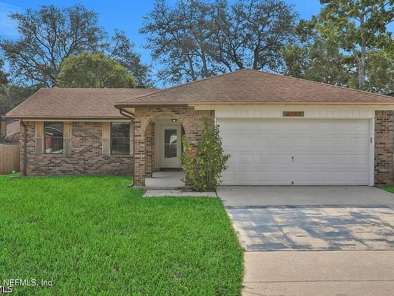 2743 Moorsfield Ln — Photo 1