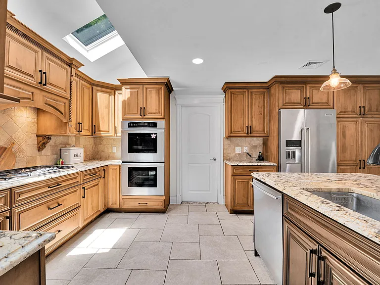 26 Devonshire Rd — Photo 14