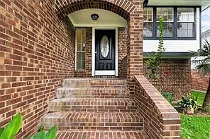 4 bed, 4.0 bath, 2842 sqft, $2,500 — Photo 3