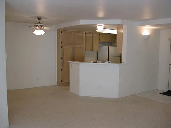 2 bed, 1032 sqft, $3,200 — Photo 3