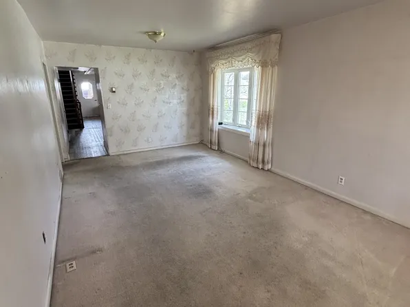 187 5th St, Idaho Falls, ID 83401