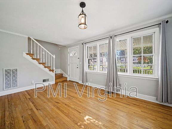 4th image of 1641 E Bayview Blvd